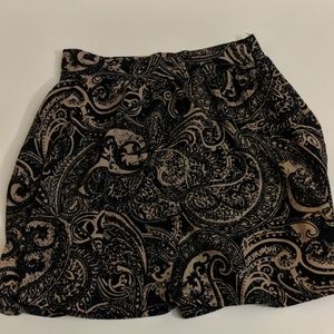 Patterned skirt